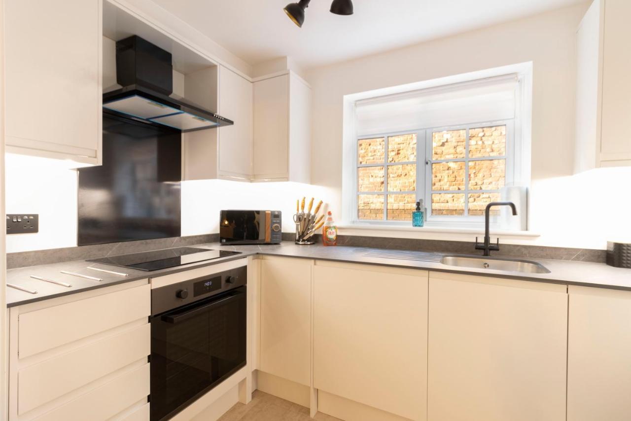 Spacious City Centre Apt Near Cathedral Exeter Exteriér fotografie