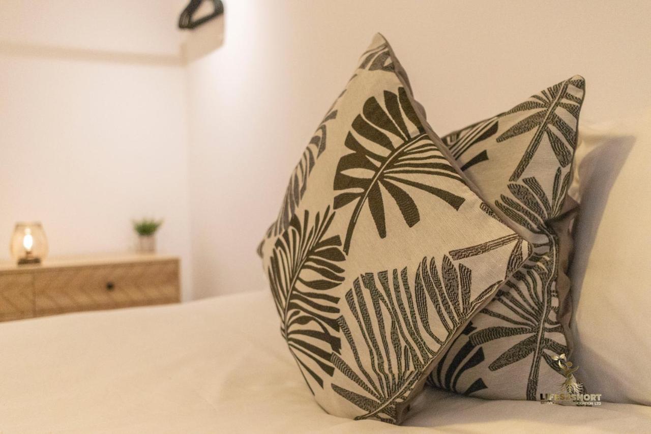 Spacious City Centre Apt Near Cathedral Exeter Exteriér fotografie